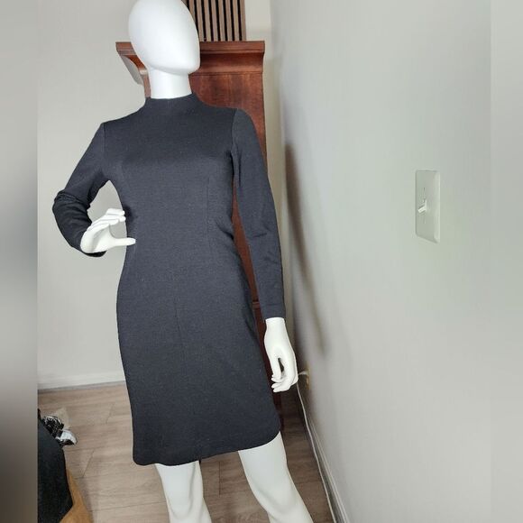 Anne Klein - Picture 11 of 11